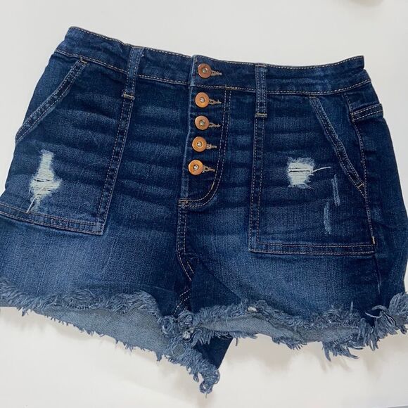 No Boundaries High Rise Shorts Size 9 - Picture 4 of 12